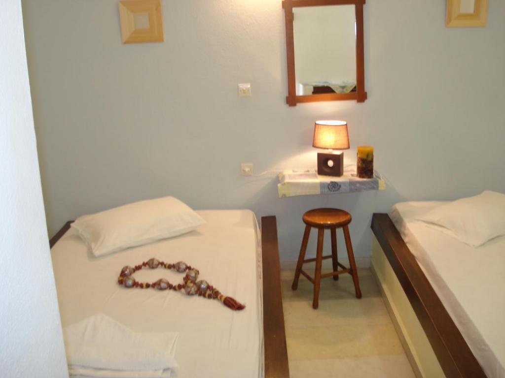 Pension Lagoudera Naxos City Oda fotoğraf